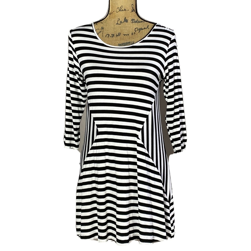 Comfy USA Dress XS White Black Stripe Shirt Knit 3/4 Sl Stretch Scoop Neck Tunic
